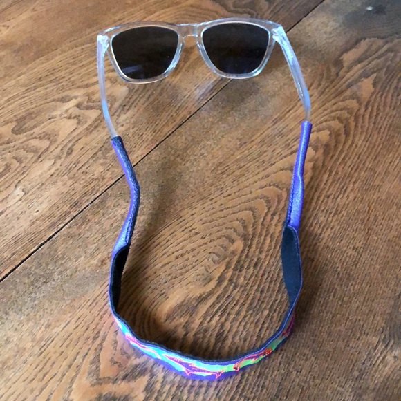 Croakies ~ Vintage 80’s neoprene Sunglasses strap ~ purple w neon sharks - Picture 8 of 8
